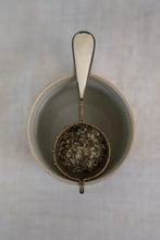 Load image into Gallery viewer, Nékwentsut Rose+Nettle+Mint Tea