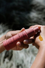 Load image into Gallery viewer, Tewín'xw Cranberry Rose Antioxidant Facial Serum