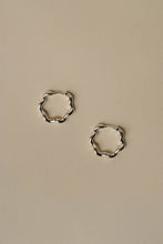 Load image into Gallery viewer, Elsie Twist Hoops