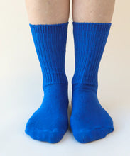 Load image into Gallery viewer, Dyed Cotton Socks