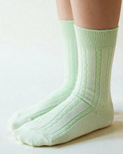 Load image into Gallery viewer, Cable Cotton Dress Socks - Multiple Colours