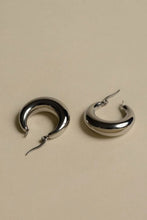 Load image into Gallery viewer, Thick Hoops - Silver