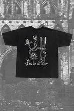 Load image into Gallery viewer, Les be in Love "Oversized" Tee