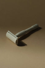 Load image into Gallery viewer, Safety Razor - Three Colours